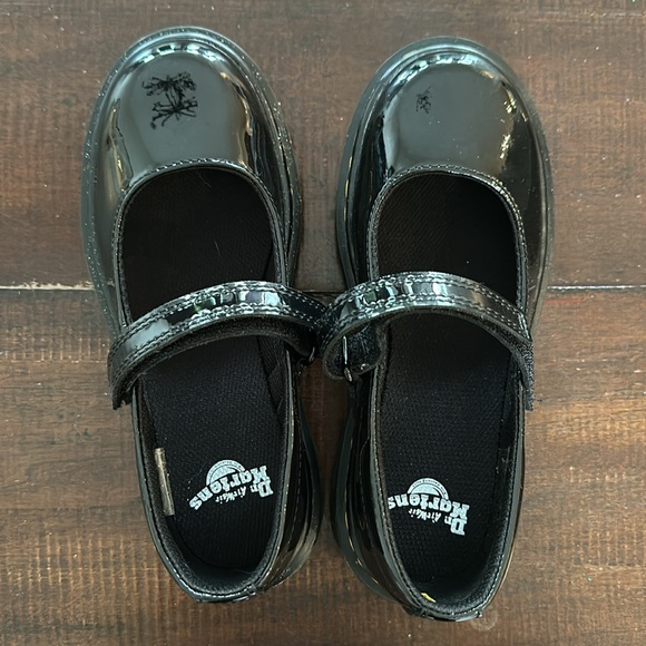 Brand new never worn little girls Dr. Martens “Maccy” Mary Jane’s in size 1 - Picture 4 of 4